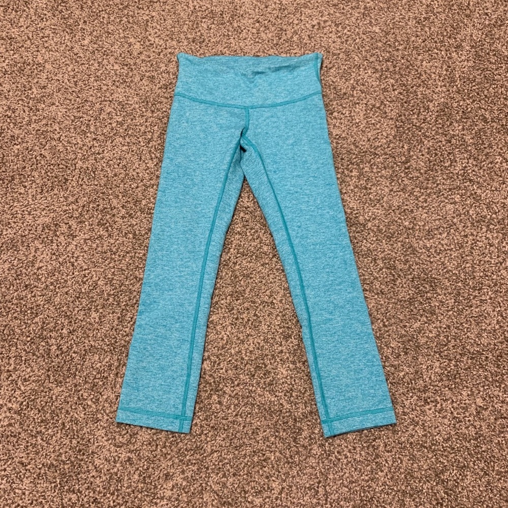 Lululemon Wunder Under Capris